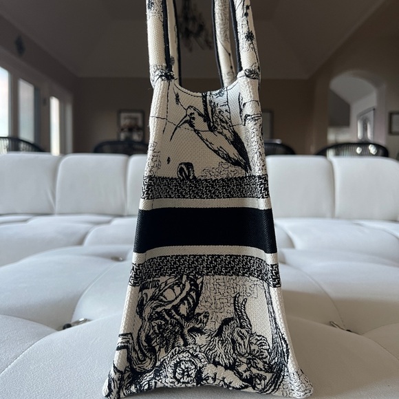 Christian Dior small book tote - Picture 2 of 5